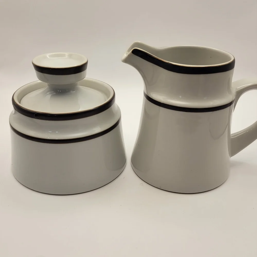 Vintage Noritake Stoneware Creamer and Sugar. - Picture 2 of 8